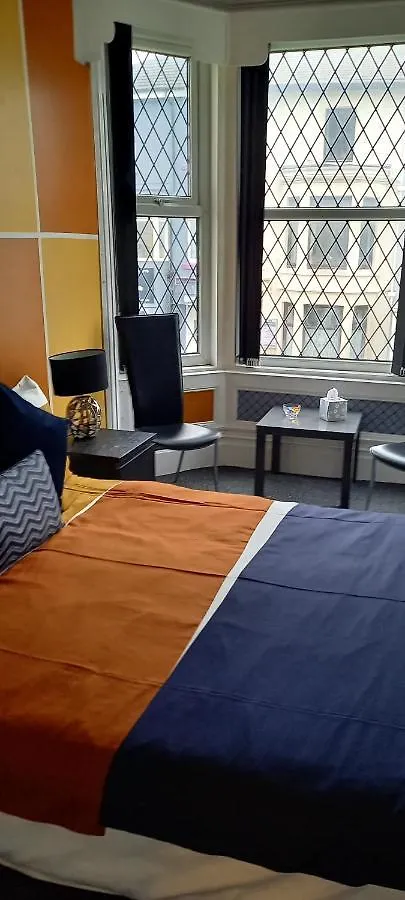 Bed & Breakfast Shananagens Guesthouse Blackpool