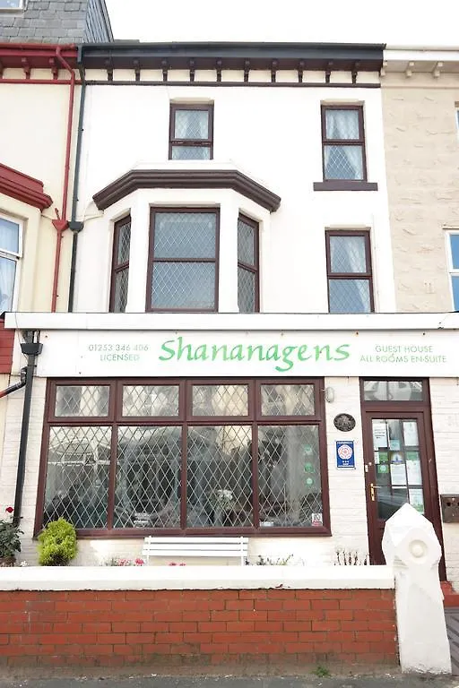Shananagens Guesthouse Blackpool 3*,